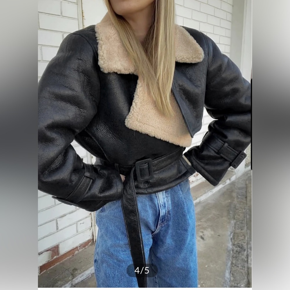 Commense cropped Sherpa lined jacket